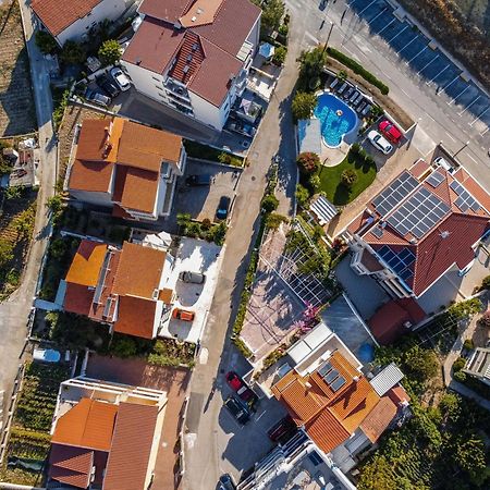 Ve & Ki Apartment Подстрана Екстериор снимка