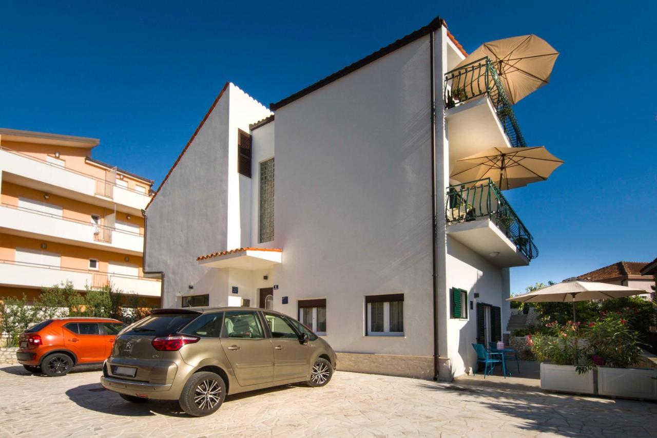 Ve & Ki Apartment Подстрана Екстериор снимка