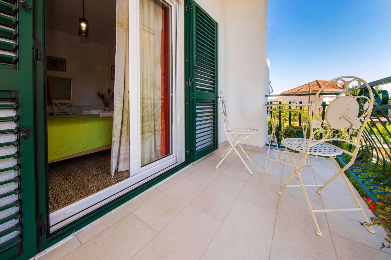 Ve & Ki Apartment Подстрана Екстериор снимка