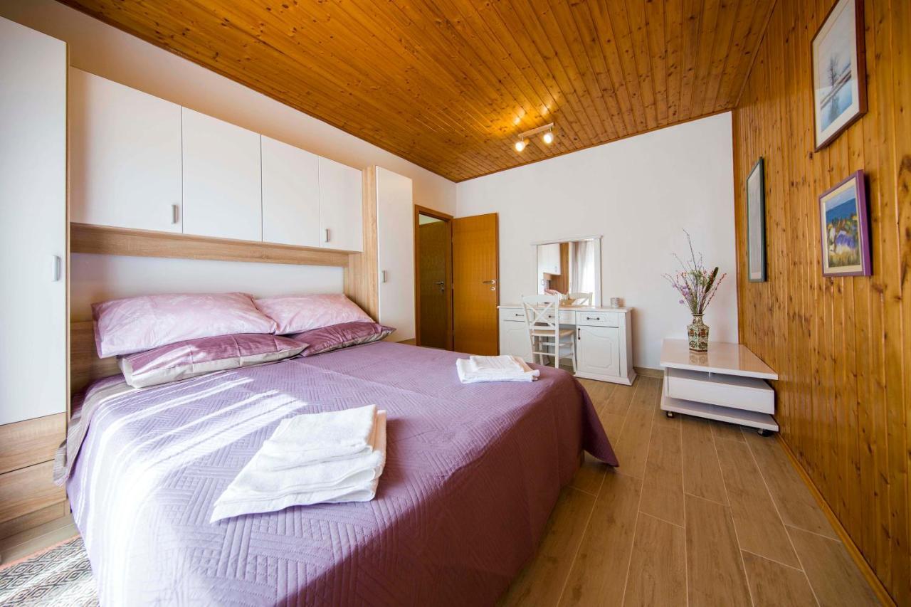 Ve & Ki Apartment Подстрана Екстериор снимка