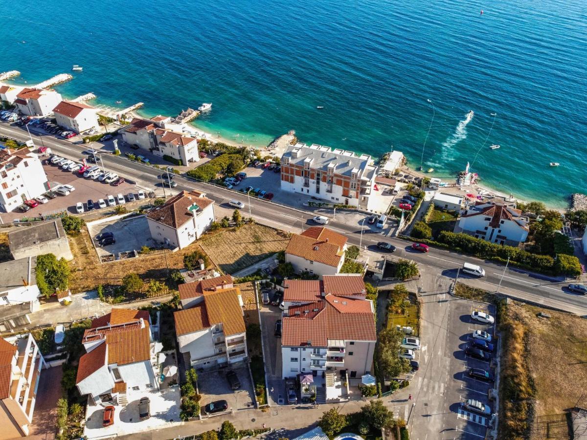 Ve & Ki Apartment Подстрана Екстериор снимка