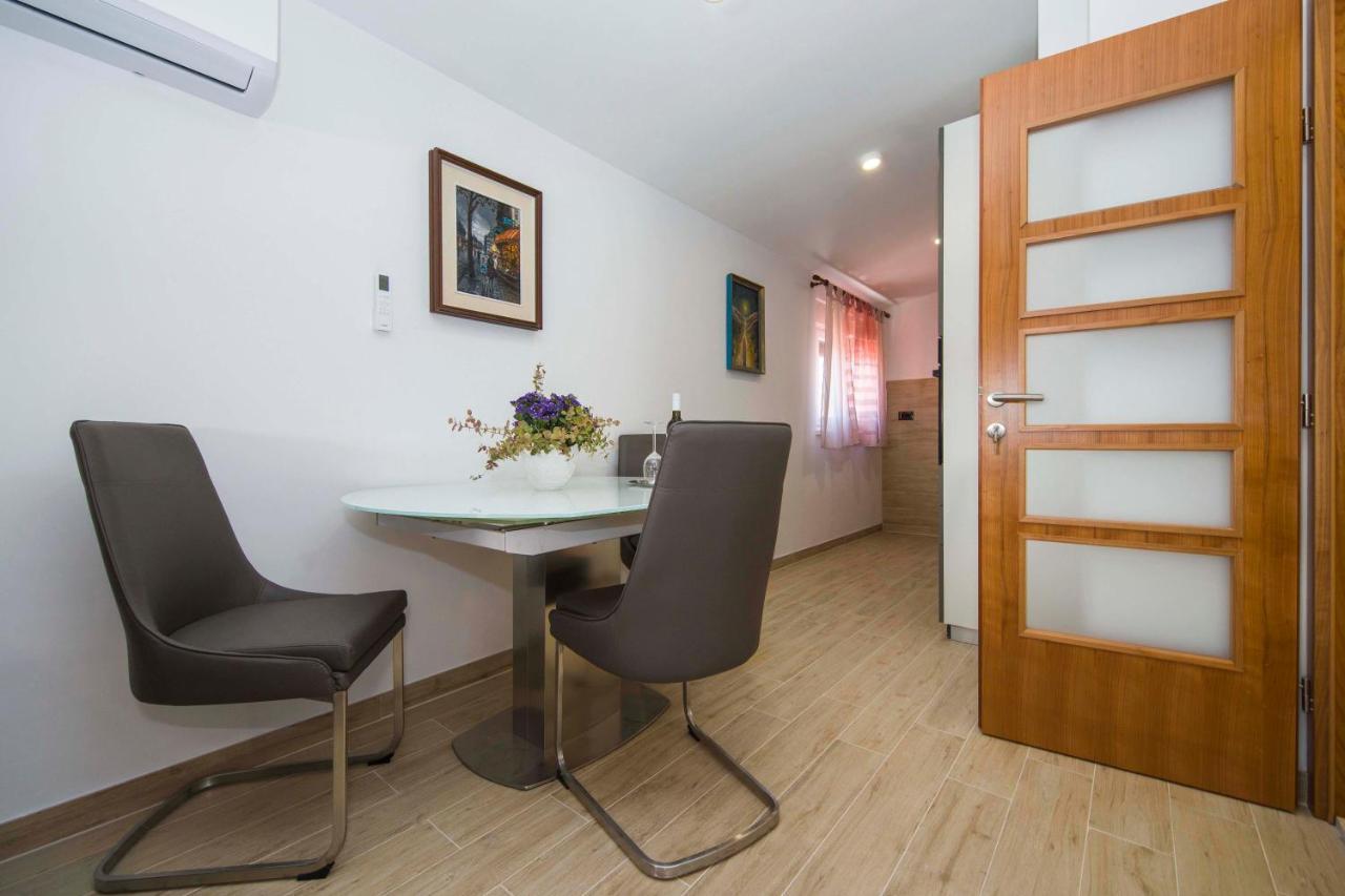 Ve & Ki Apartment Подстрана Екстериор снимка